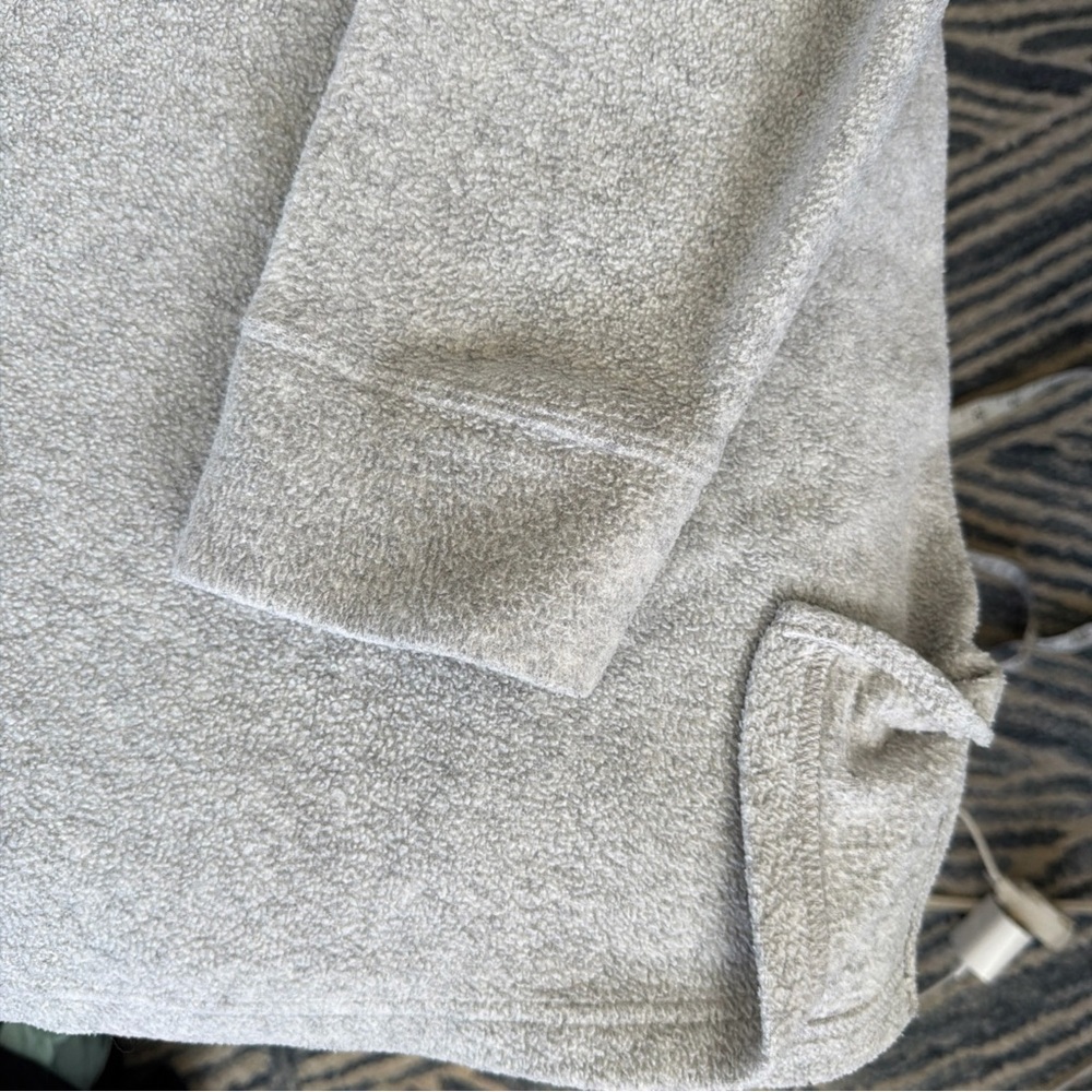 The Wonderful World of Disney Mickey Mouse Hoodie Sweatshirt- Grey Size 22/24 W - Picture 5 of 11